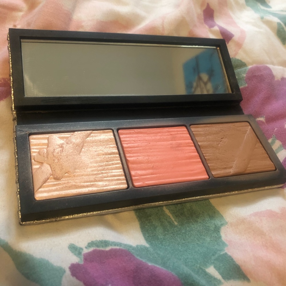 Mac face palette